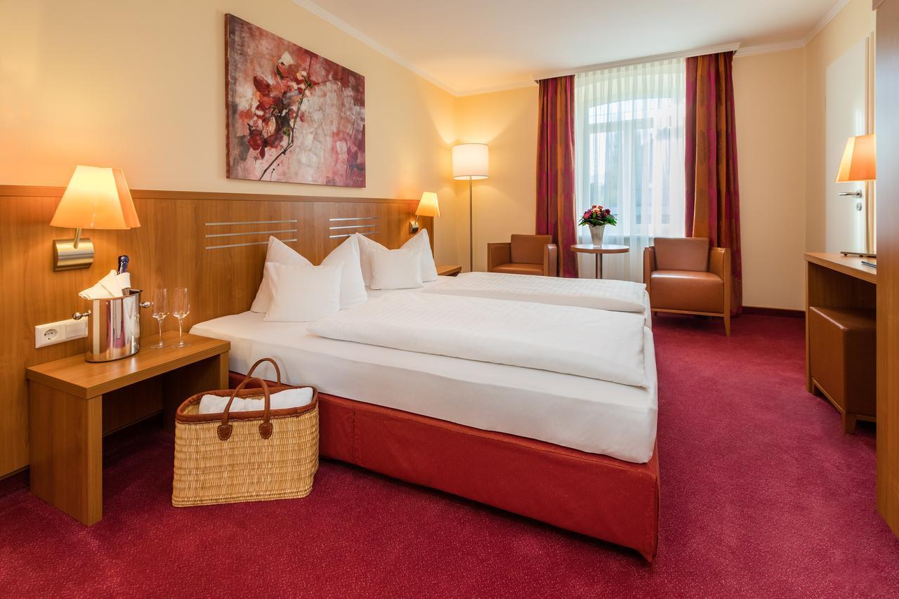 Hotel Vis A Vis Линдау Экстерьер фото