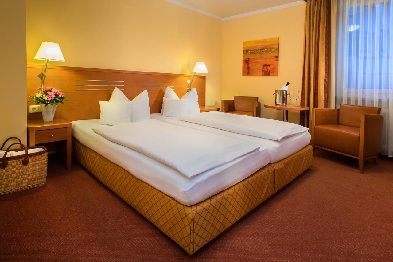 Hotel Vis A Vis Линдау Экстерьер фото